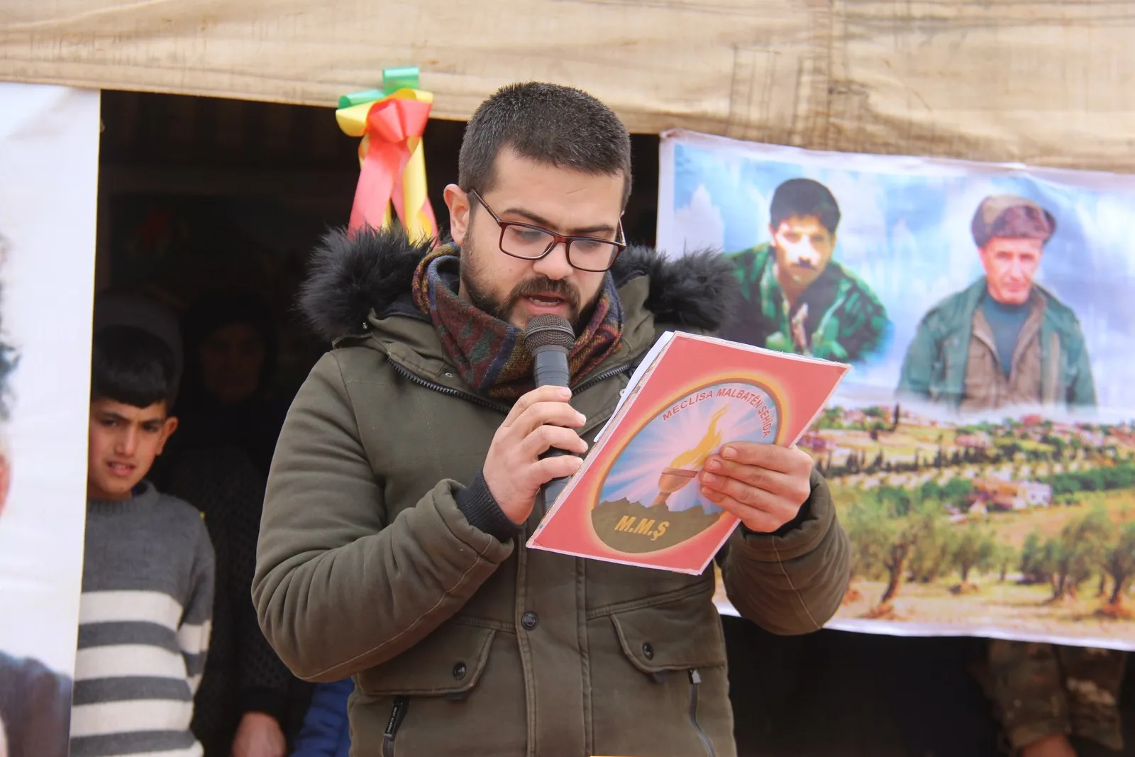 ​​​​​​​أهالي عفرين يقدمون واجب العزاء لذوي ثلاثة شهداء