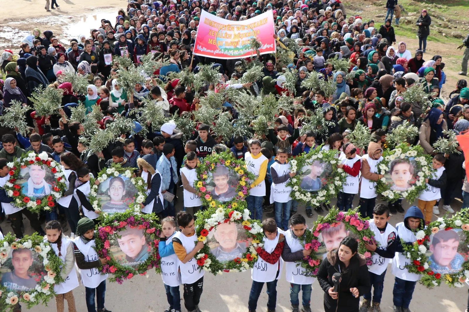​​​​​​​تظاهرة حاشدة في ذكرى أربعينية مجزرة تل رفعت بالشهباء
