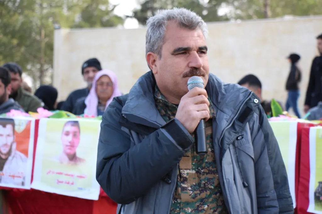 ​​​​​​​منبج.. تشييع عدد من الشهداء ونقل رفات عدد آخر خلال مراسم