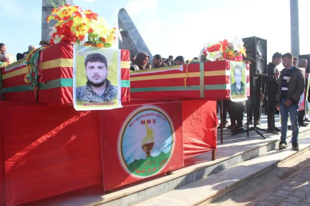 ​​​​​​​كوباني.. تشييع الشهيدين موردم وجومرد والإعلان عن سجل الشهيد عبد الرحمن