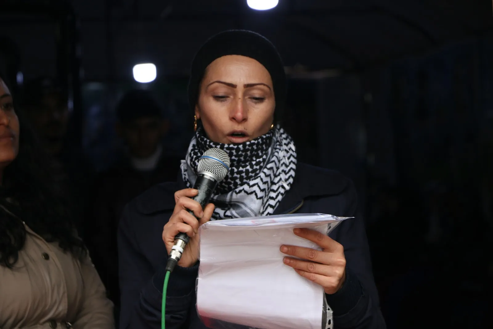 أهالي حلب يقدّمون واجب العزاء لذوي الشهيد محمد حسين
