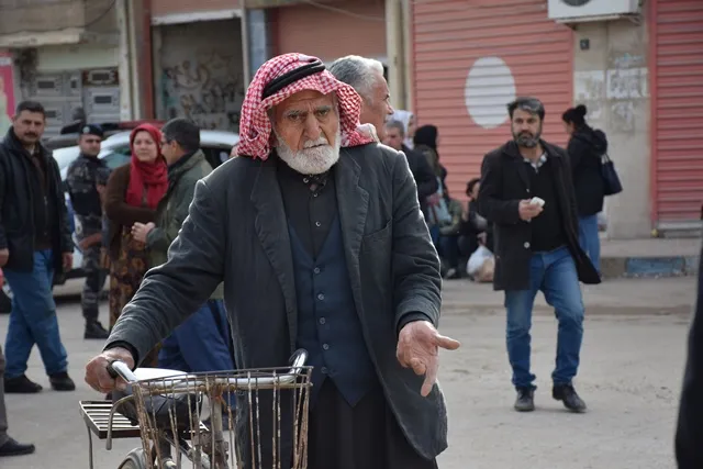 مسنّ من قامشلو... حلمه أن يرى الوحدة الكرديّة قبل مماته