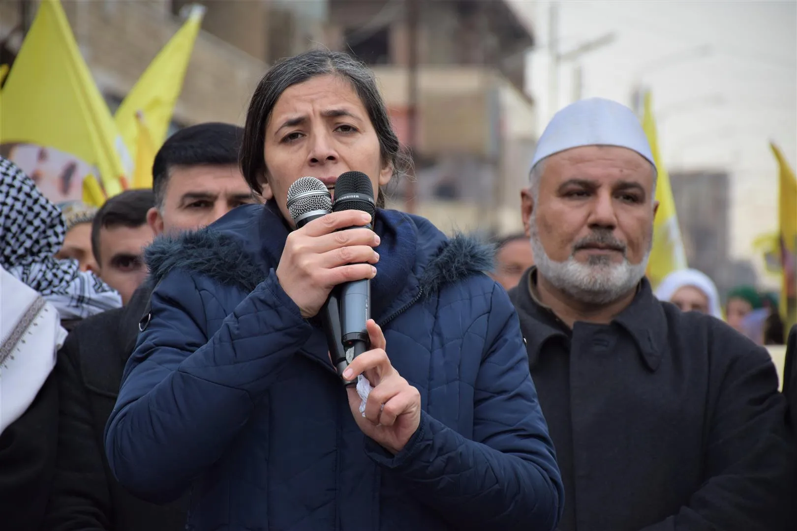 تظاهرات حاشدة في مقاطعة قامشلو تنديداً بالمؤامرة التي طالت القائد أوجلان
