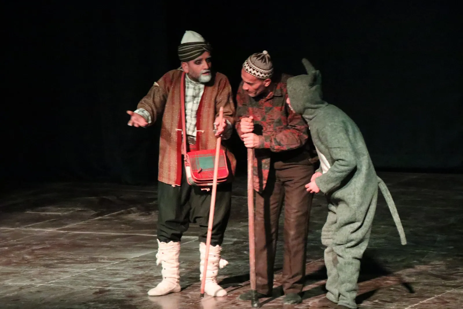 مهرجان ميتان يعرض في يومه الثامن مسرحيّة