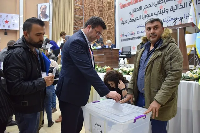 اختتام أعمال المؤتمر الثامن لحزب الاتحاد الديمقراطي بانتخاب المجلس العام