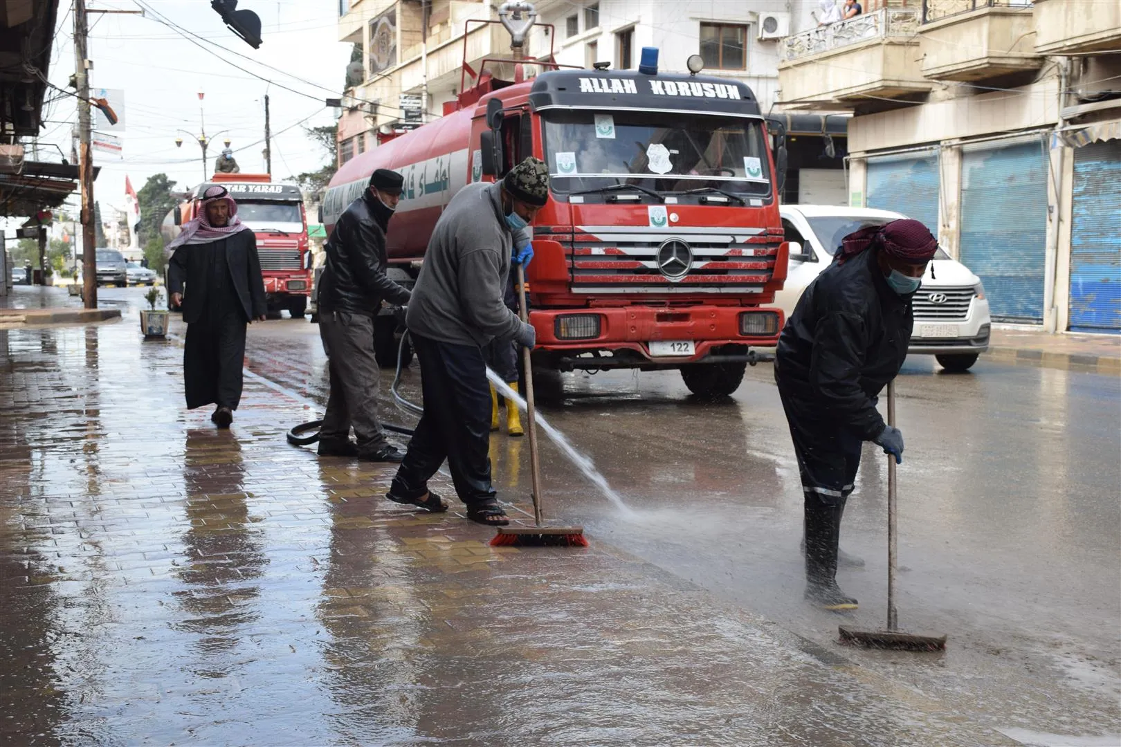 التعقيم سيستمر طيلة فترة منع التجوّل