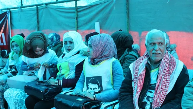 معتصمون: الشعب الحر مرتبط بفكر القائد وفلسفته