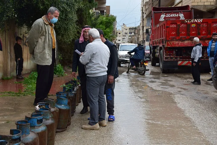 ​​​​​​​توزيع أسطوانات الغاز في قامشلو عن طريق الكومينات