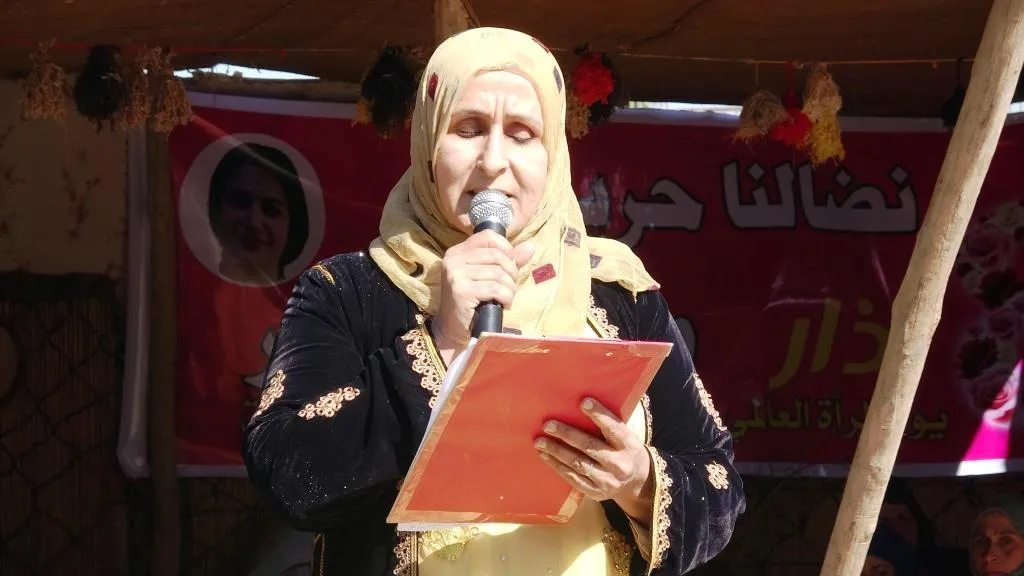 خيمة تراثية لنساء الطبقة بمناسبة يوم المرأة العالمي