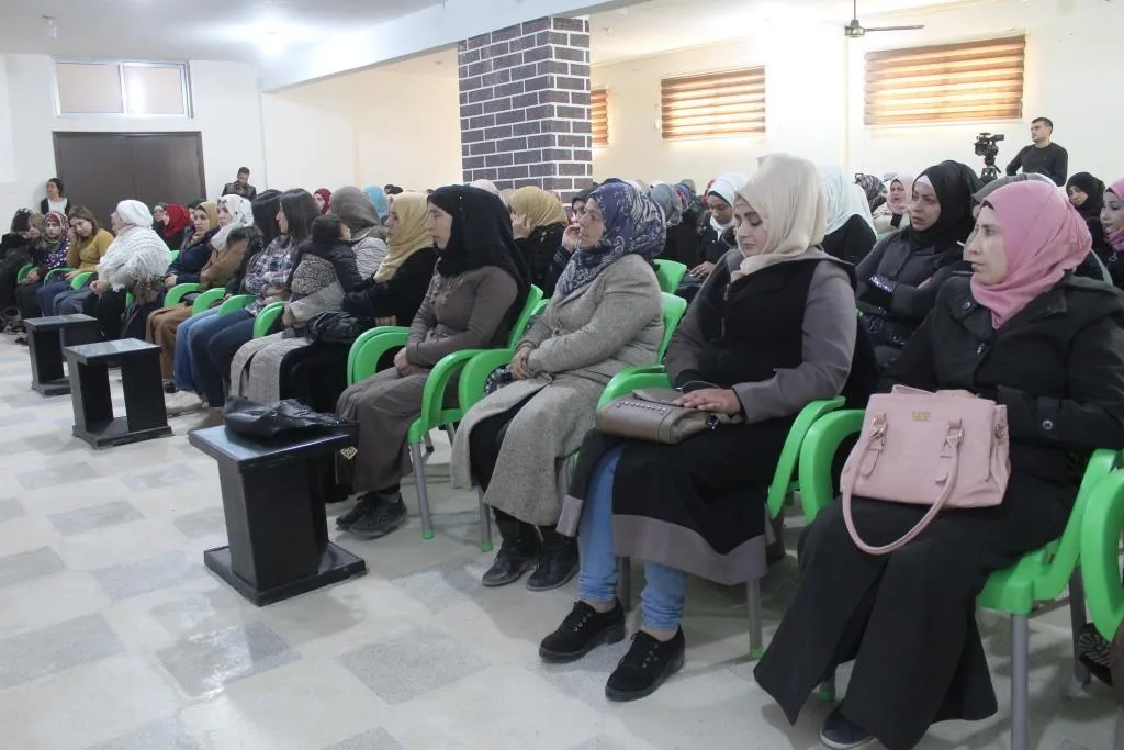 ​​​​​​​محاضرة للنساء في الطبقة ضمن حملة "نضالنا حرية ومقاومتنا نصر"