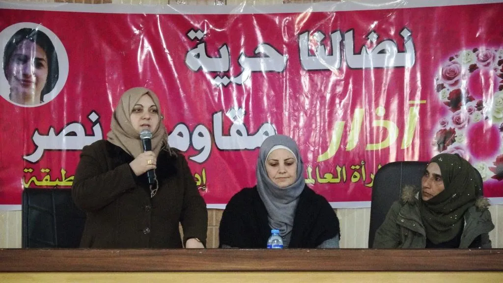 ​​​​​​​محاضرة للنساء في الطبقة ضمن حملة "نضالنا حرية ومقاومتنا نصر"