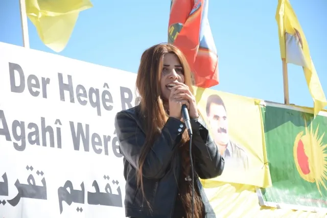 الآلاف يتظاهرون في كوباني وقامشلو للمطالبة بالكشف عن وضع القائد أوجلان