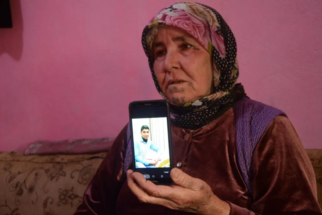 بعد أكثر من عام على هزيمة داعش.. ما يزال أملها حياً بعودة ابنها المخطوف