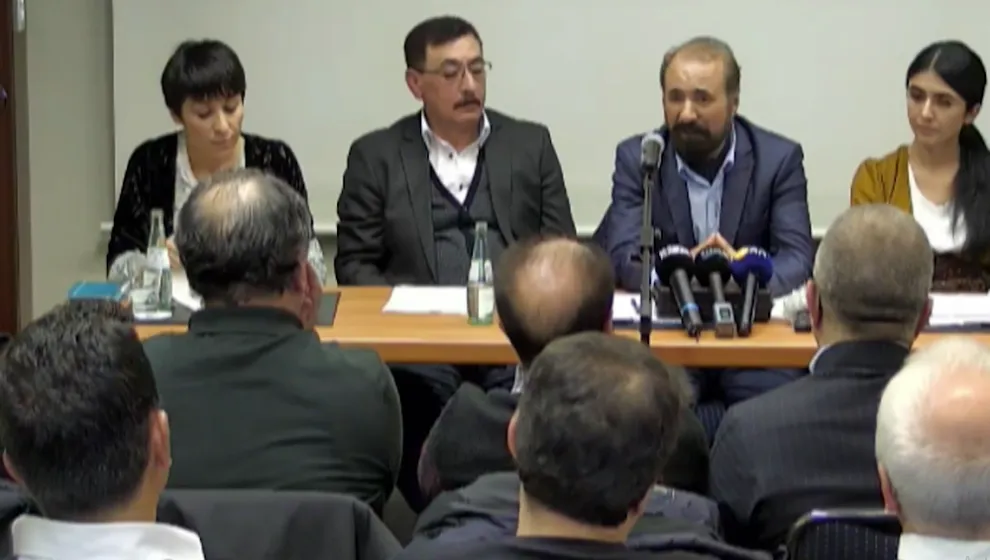 ​​​​​​​مبادرة الفنانين الكرد تدعو القوى الكردية إلى اعتماد الحوار لحل القضايا الخلافية