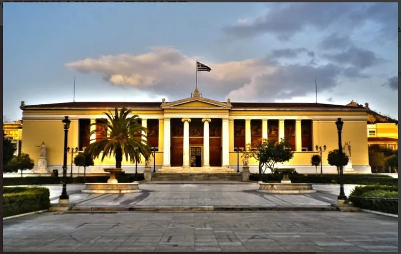 ​​​​​​​اتحاد الطلبة بكلية الطب في أثينا يدين ازدواجية معايير منظمة الصحة العالمية