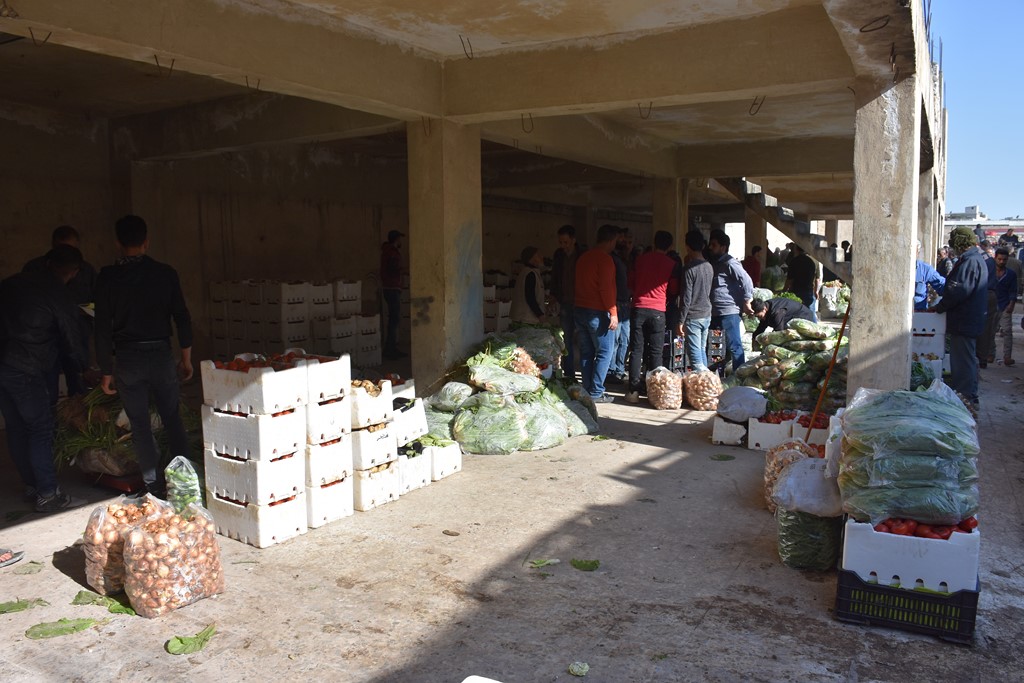 من المزارع للمستهلك...افتتاح سوق هال في الشيخ مقصود