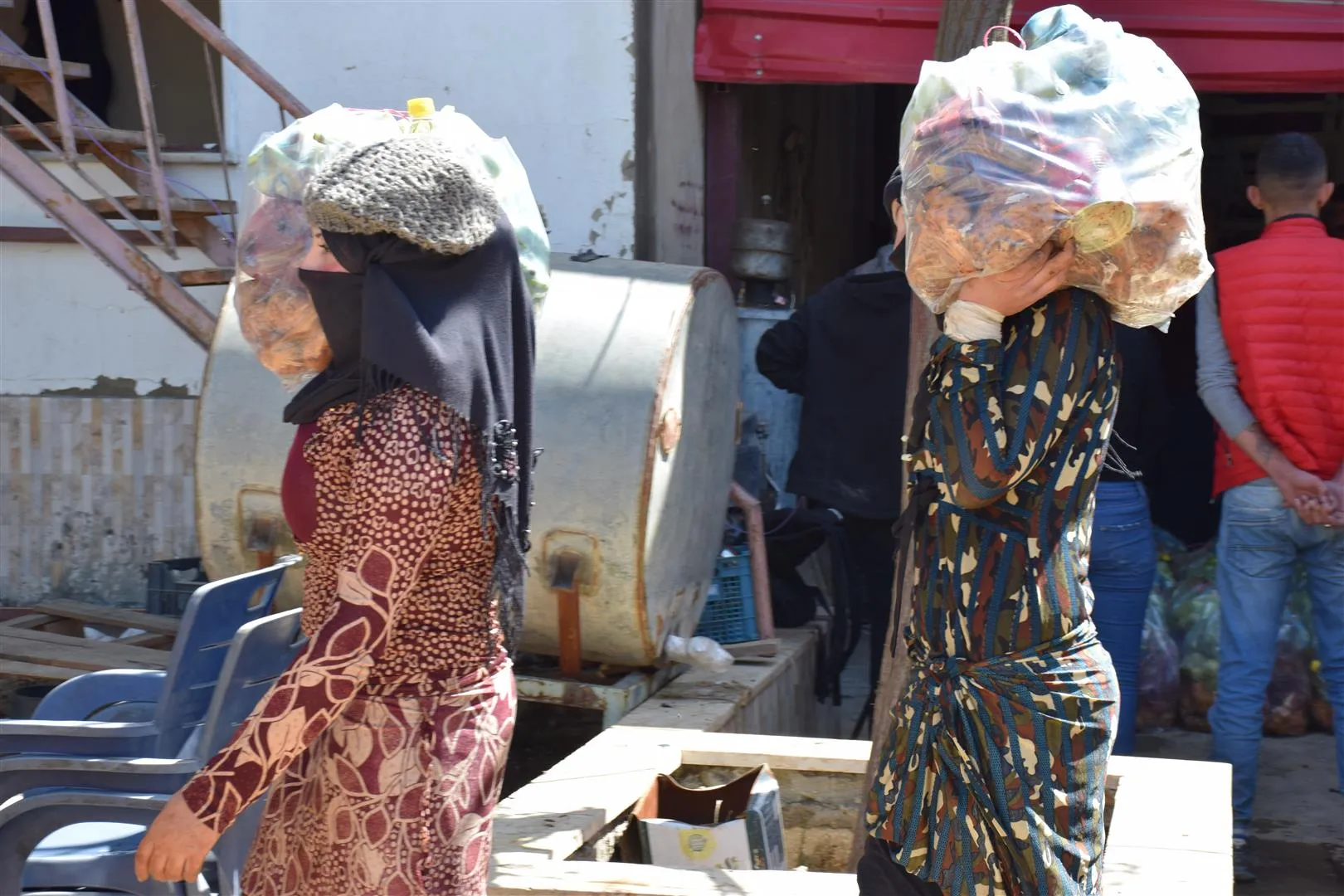 ​​​​​​​مبادرة خيرية من تجار الحسكة لمساعدة المُهجّرين في مراكز الإيواء