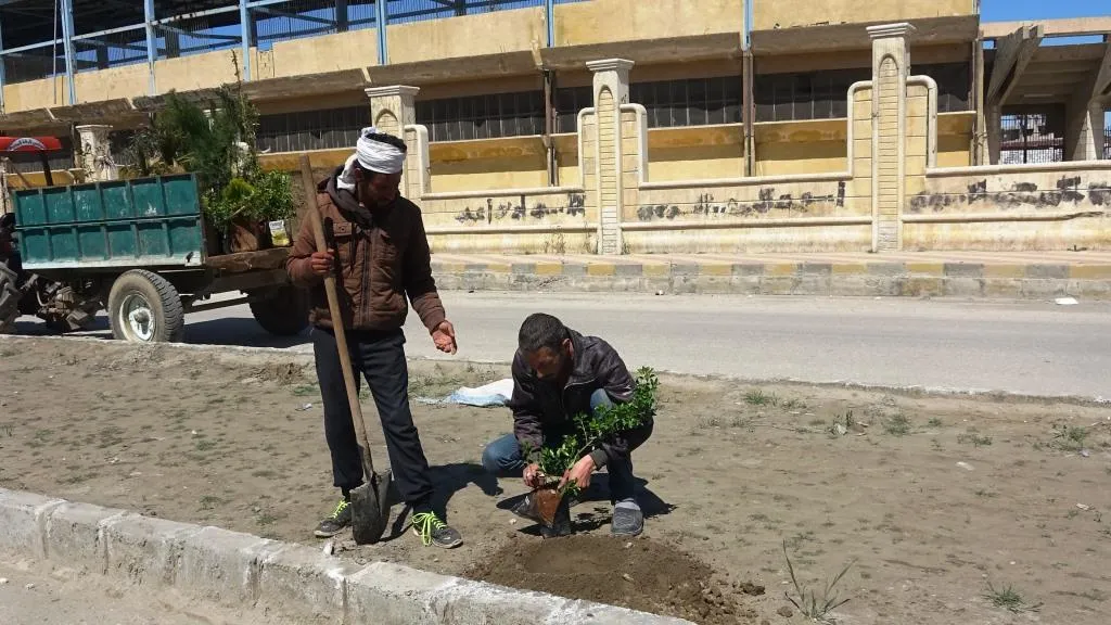 ​​​​​​​زراعة الأشجار أقل ما نهديه لقائد ناضل ويناضل من أجل حريتنا