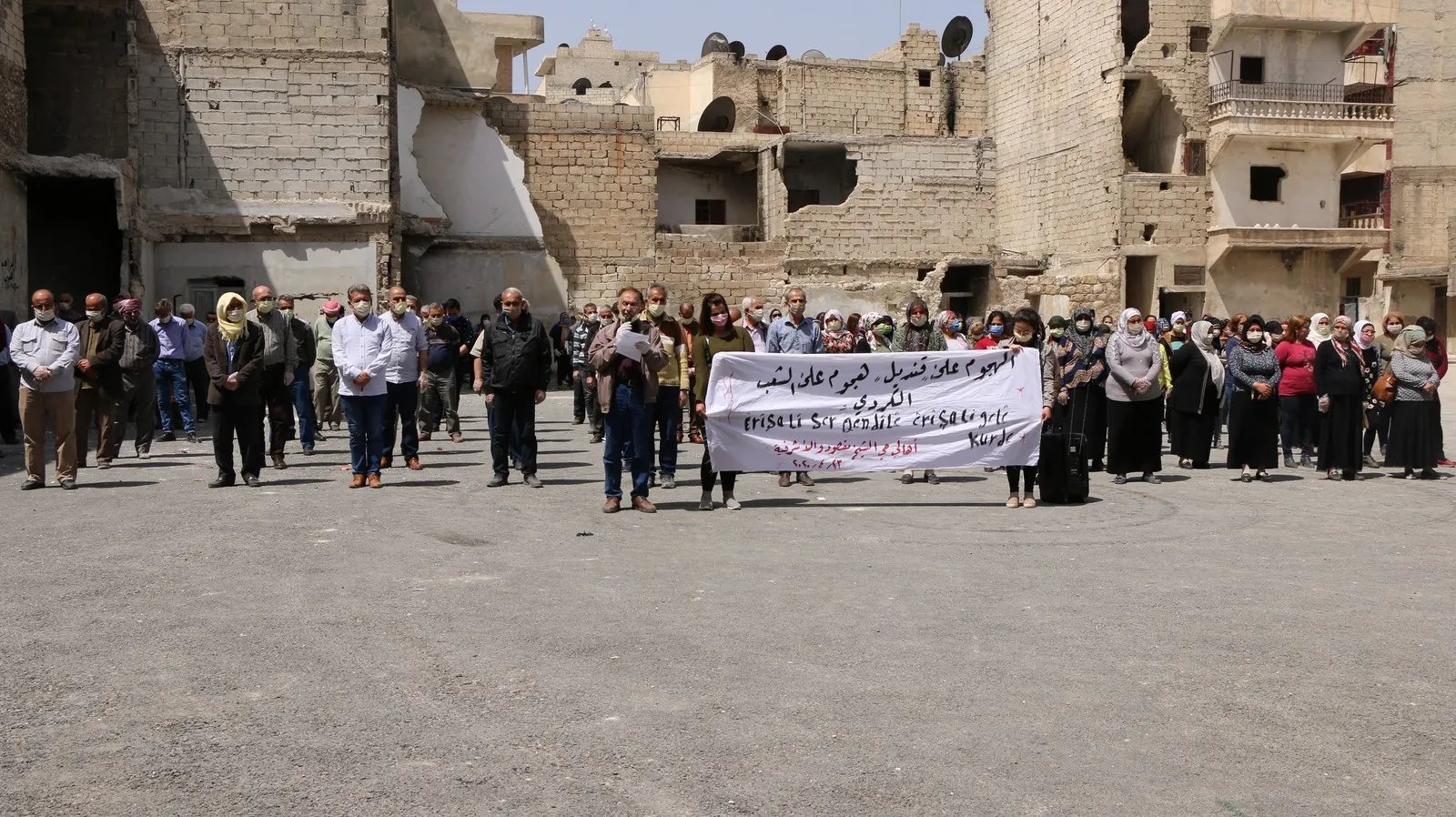 أهالي حلب يحذرون من اقتتال الأشقاء الذي يصب في مصلحة العدو