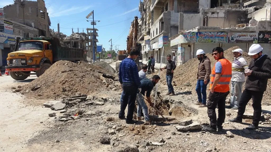 ​​​​​​​بلدية الرقة تبدأ بصيانة شبكات المياه والصرف الصحي في شارع 23 شباط