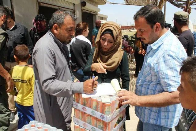 مخالفات بحق بعض التجار في جولة لحماية المستهلك في أسواق المنطقة الجنوبية