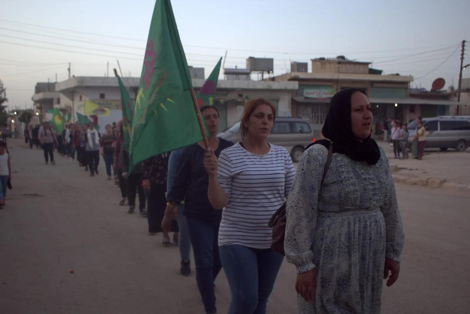 مسيرات للشبيبة تنديداً بالعزلة والاعتداءات على مزارات الشهداء والهجمات على باشور – تم التحديث