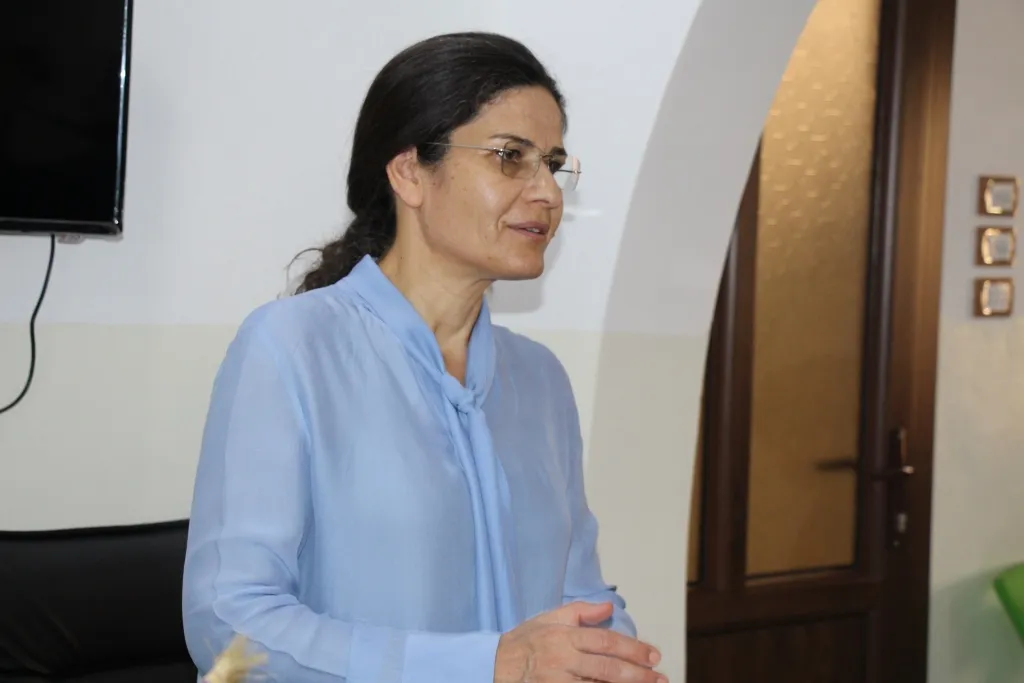 إلهام أحمد: القوى الخارجية تعرقل حل الأزمة السورية