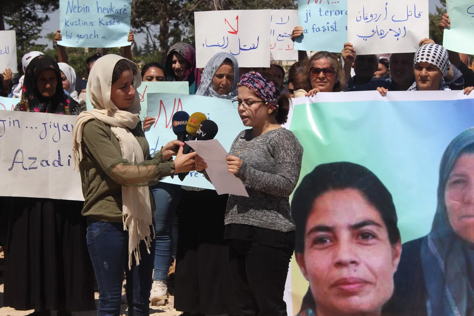 "الهجوم التركي تكرار للجرائم بحق النساء السوريات"