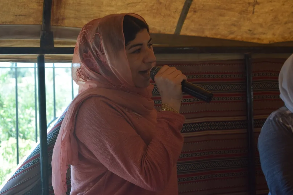أهالي كوباني يقدمون واجب العزاء لذوي المناضلات الثلاث