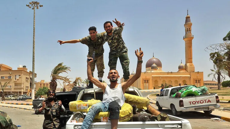 الجيش الليبي ينفي قطع الوفاق لطرق إمداده