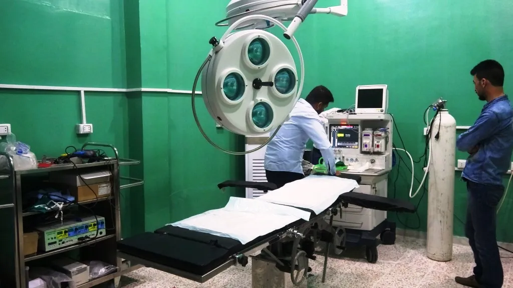 مشفى الشّهيد عمر علّوش يفتتح قسماً للعمليّات الجراحيّة