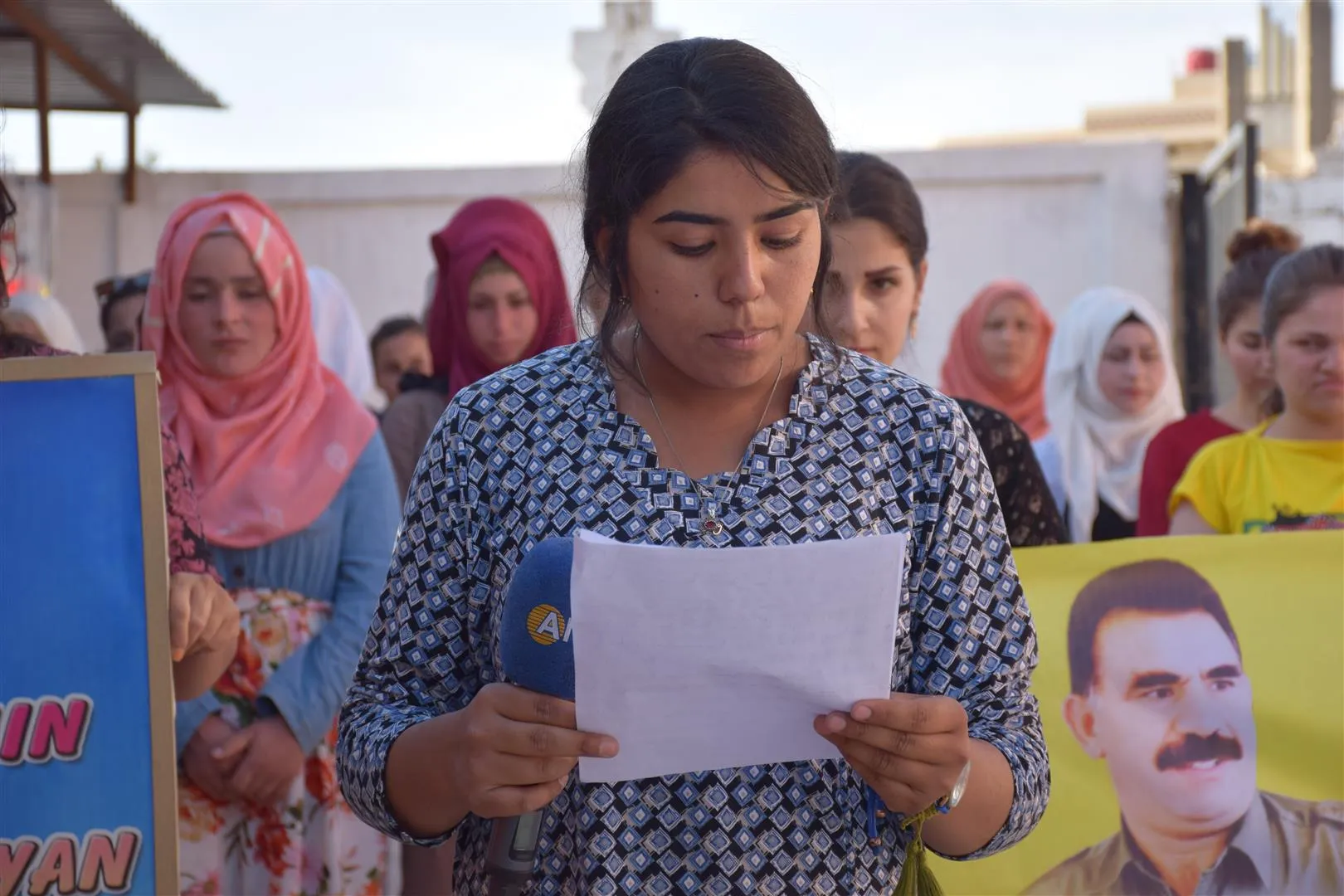​​​​​​​مجلس المرأة الشابة في PYD يستنكر استهداف الاحتلال التركي للقيادي قاسم أنكين