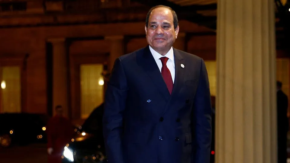 السيسي يطالب بالحفاظ على حقوق مصر المائية وبإخراج المرتزقة من ليبيا