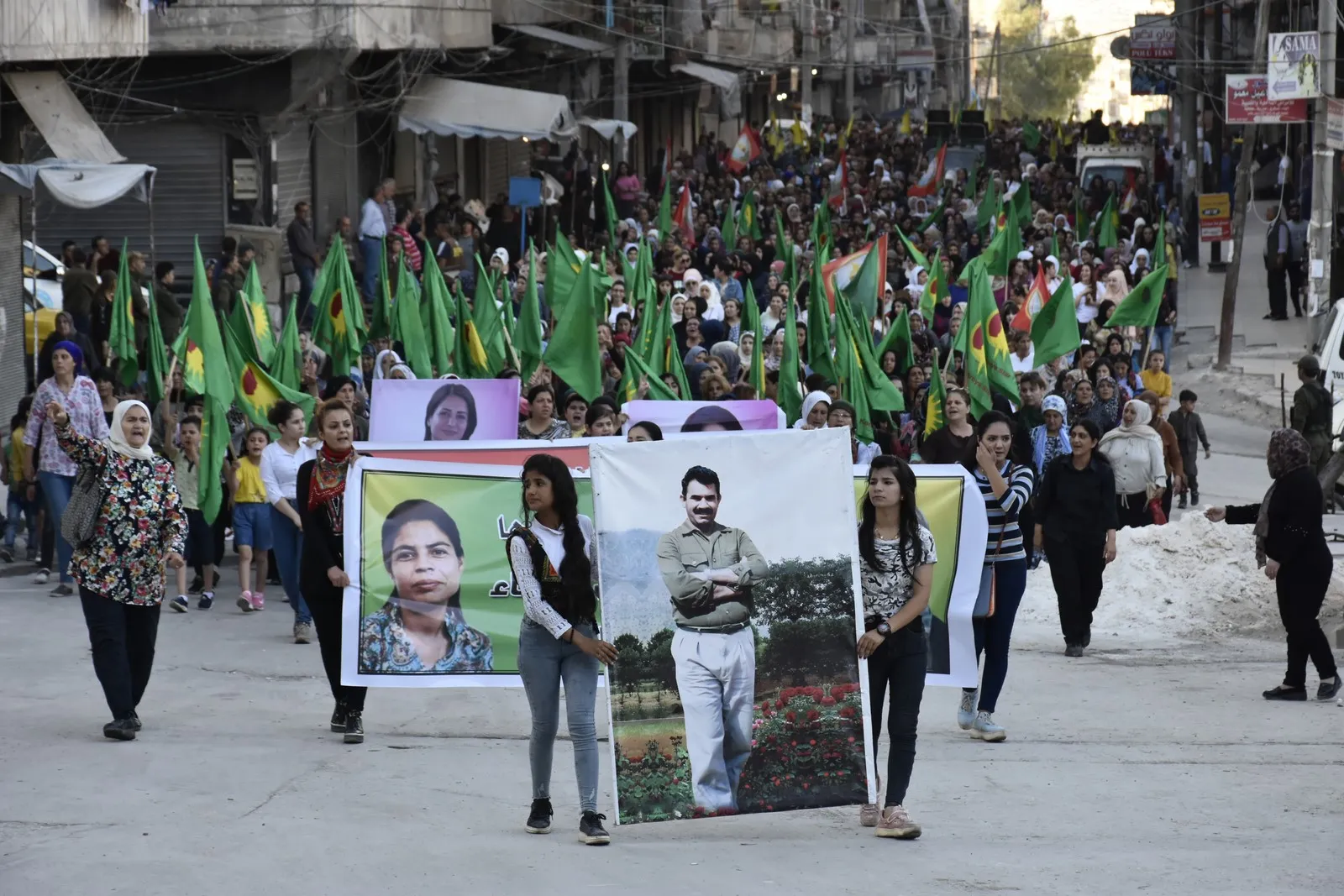 "ثورة المرأة ستبقى، وبإرادة المرأة سندحر الاحتلال"