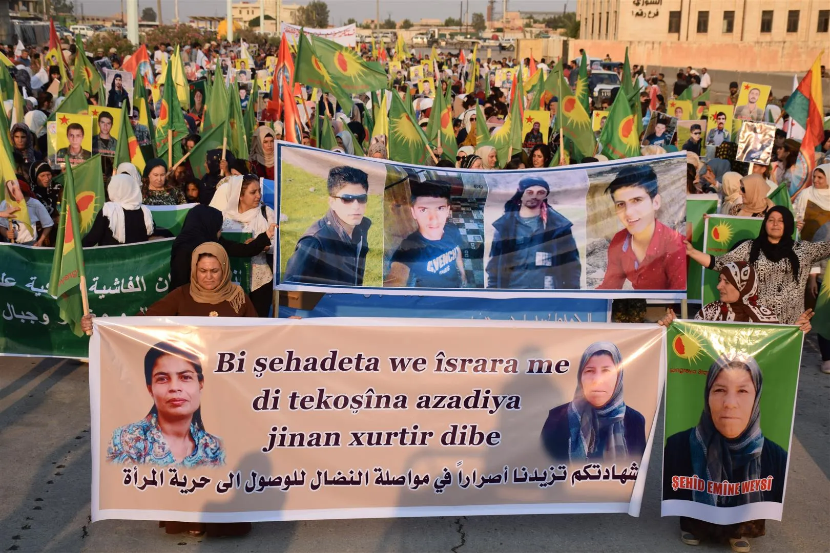 "بفضل عزيمة المرأة الحرّة وصلنا لأعلى المستويات وعلى كافّة الأصعدة"