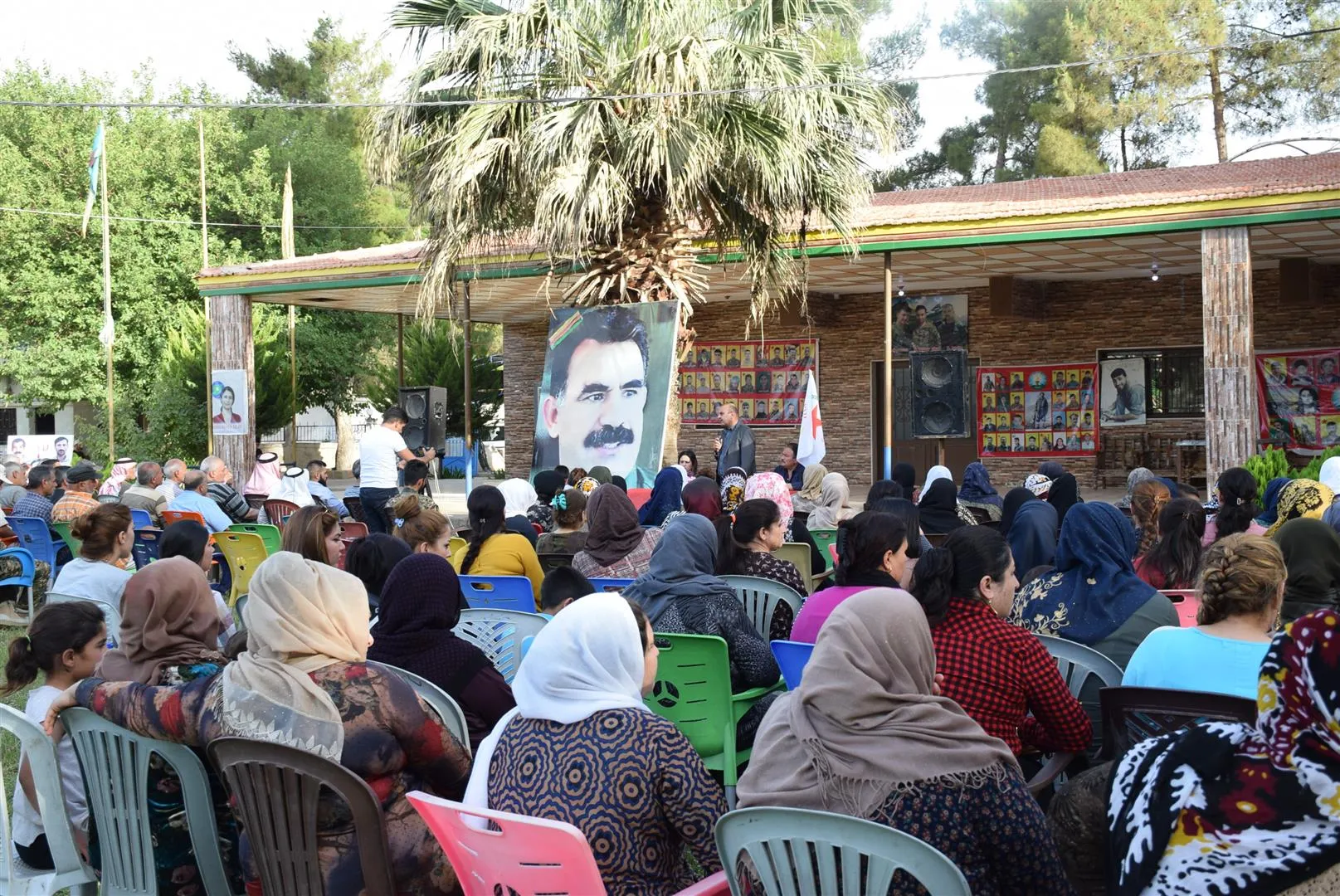 PYD : يعقد اجتماعاً لأهالي تل تمر لبحث آخر التّطوّرات على كافّة الأصعدة