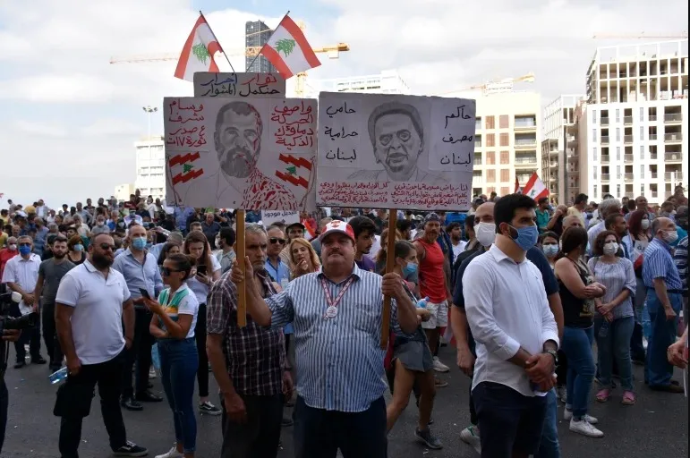 تظاهرات وصرف مئات الموظفين.. صندوق النقد: لا تقدم في المفاوضات مع لبنان
