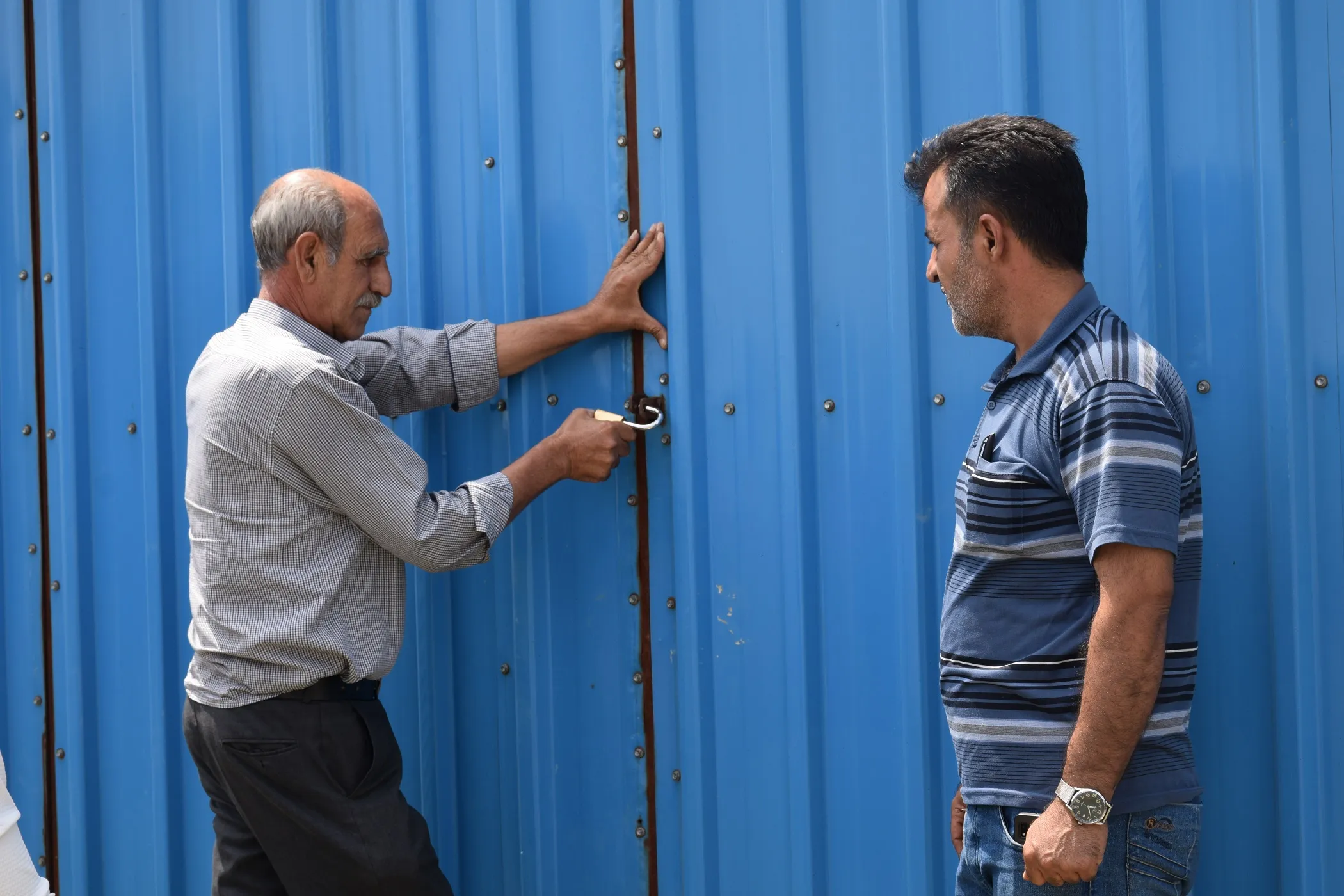 ​​​​​​​ضبط 80 طن من الطحين في مستودعات بريف قامشلو