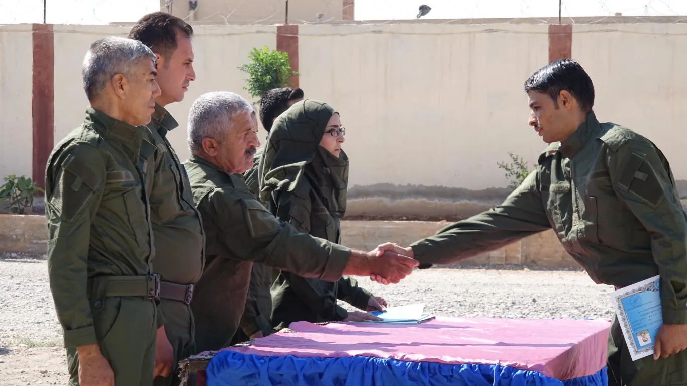 قوى الأمن الداخلي تخرّج دورة للإداريين في الطبقة