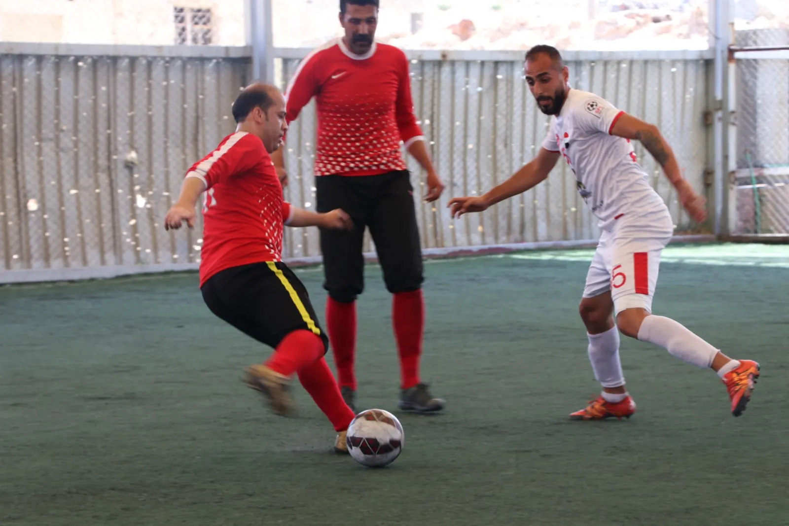 انطلاق دوري "بطولة شيخ مقصود والأشرفية لكرة القدم" في حلب