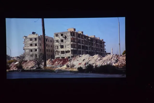 ​​​​​​​شوبدارين روجيه يعرض الفيلم الوثائقي (XORMÎNA DAHOLÊ) في قامشلو