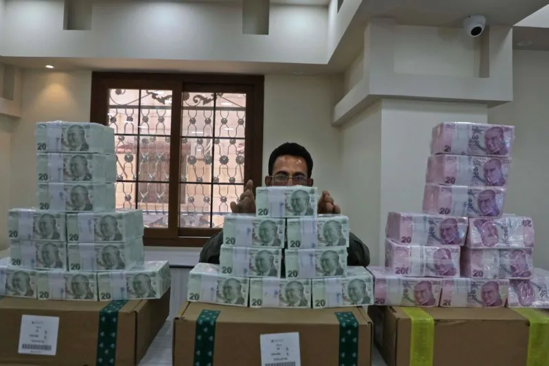 الفورين بوليسي: تركيا أمام كارثة اقتصادية والحكومة في سياق الفشل