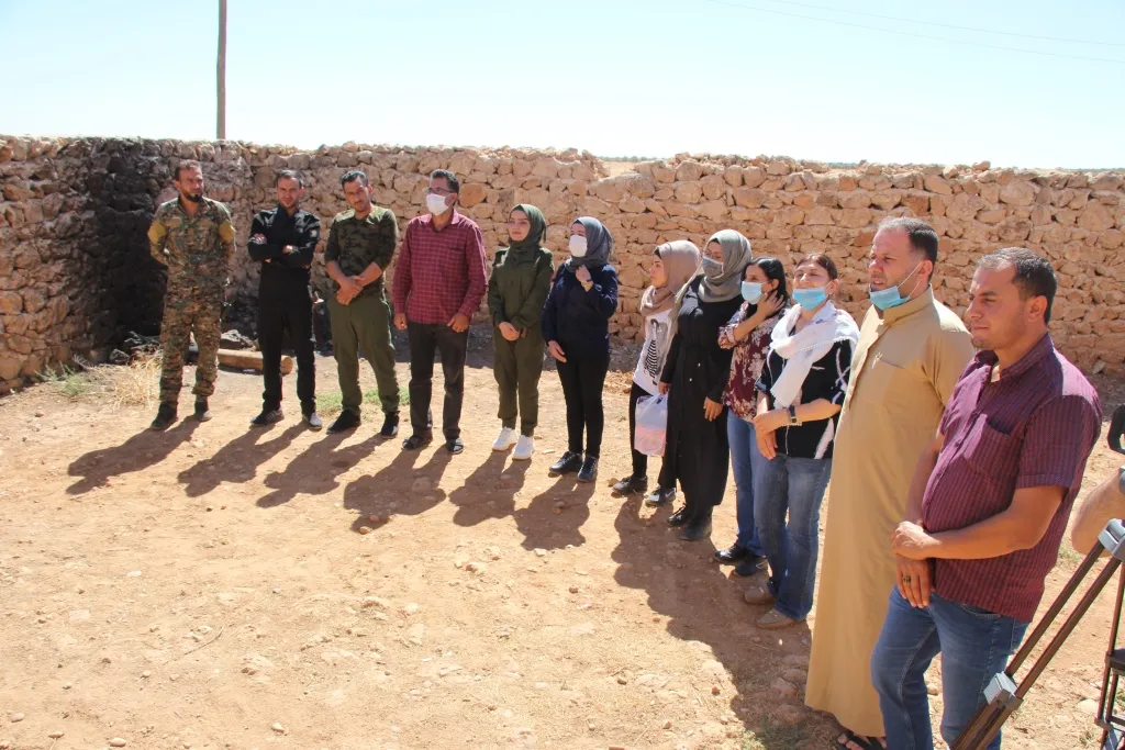 إدارة منبج تزور الجبهات وتهنئ المقاتلين بحلول ذكرى التحرير الرابعة