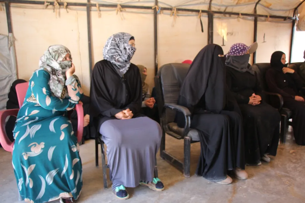 ​​​​​​​مجلس المرأة في منبج يبدأ بحملته التوعوية للنساء النازحات