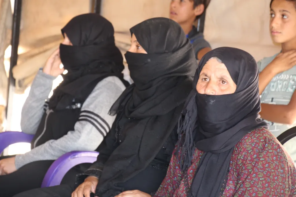 ​​​​​​​مجلس المرأة في منبج يبدأ بحملته التوعوية للنساء النازحات