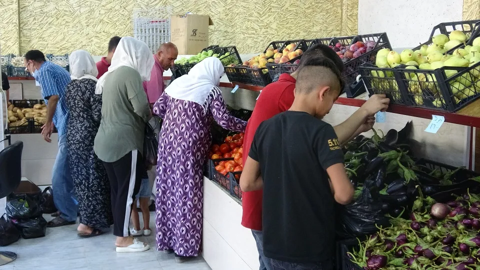مؤسسة روج توسّع مشروعها الاستهلاكي بعد نجاحها في تأمين حاجات الأهالي