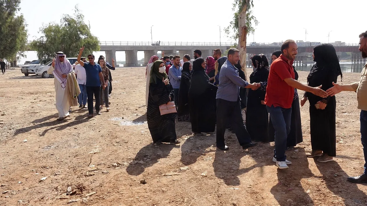 من خيمة الاعتصام.. أهالي الرقة يؤكدون على رفع وتيرة النضال