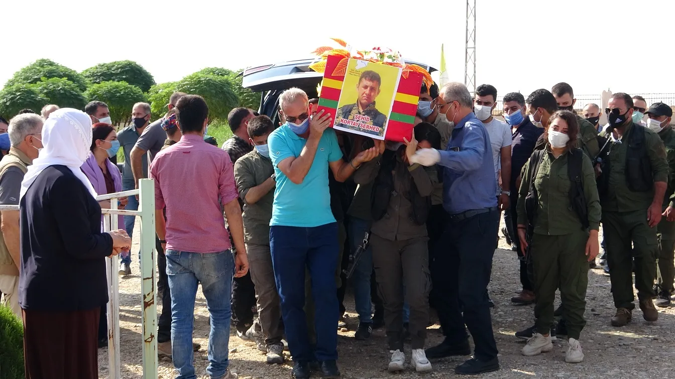 جثمان الشهيد كورتاي سرحد وُري الثرى