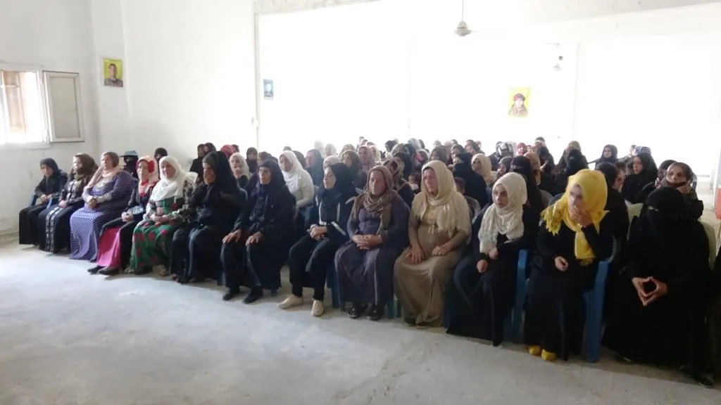 ​​​​​​​التطورات التي تشهدها المنطقة محور اجتماع إدارة المرأة في الرقة