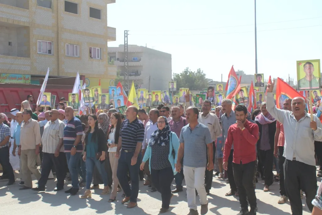 في كركي لكي وكوباني بصوتٍ واحد هتفوا "نعم للمقاومة" – تم التحديث